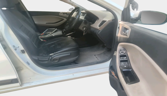 2015 Hyundai Elite i20 SPORTZ 1.2, Petrol, Manual, 1,55,881 km, interior