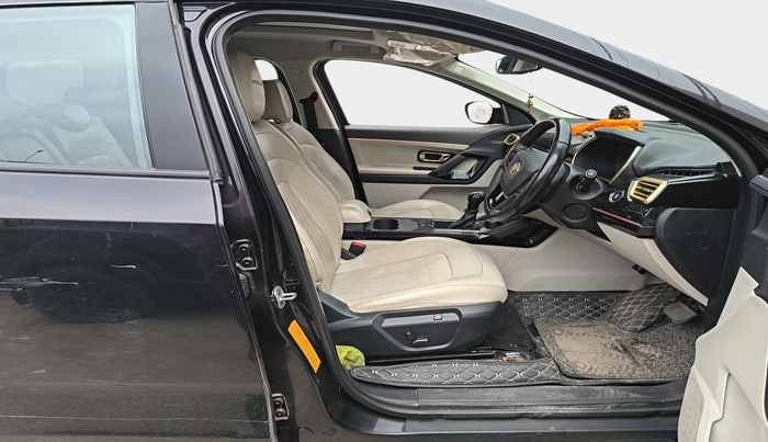 2021 Tata Safari XZA PLUS GOLD, Diesel, Automatic, 76,331 km, interior