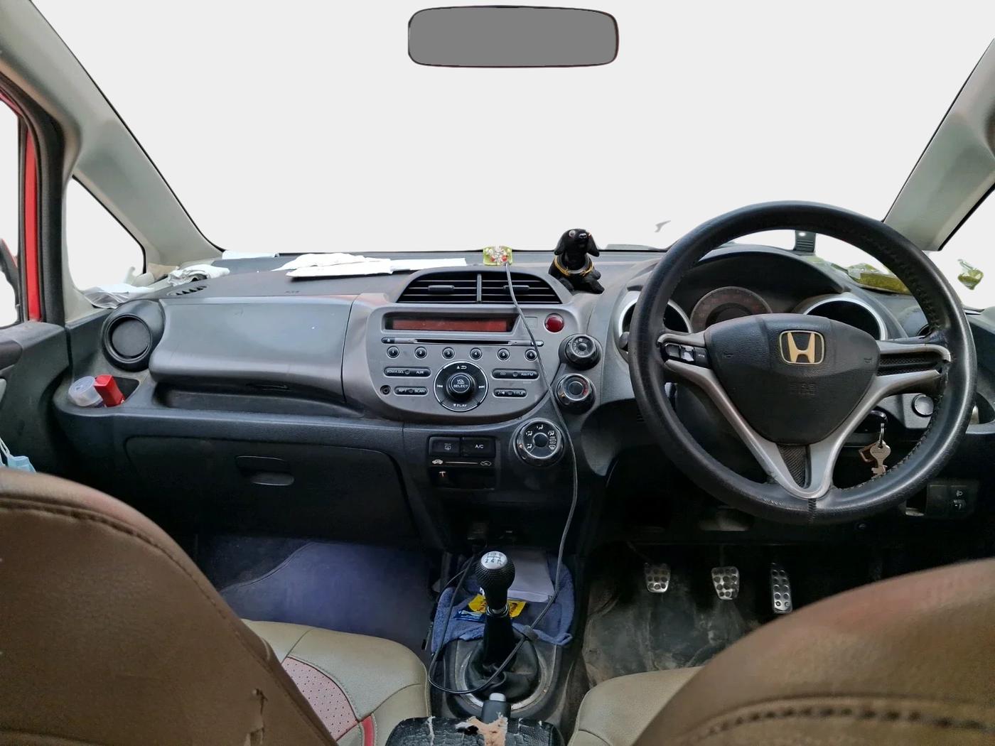 2012 Honda Jazz 1.2L I-VTEC X, CNG, Manual, 1,21,827 km, interior