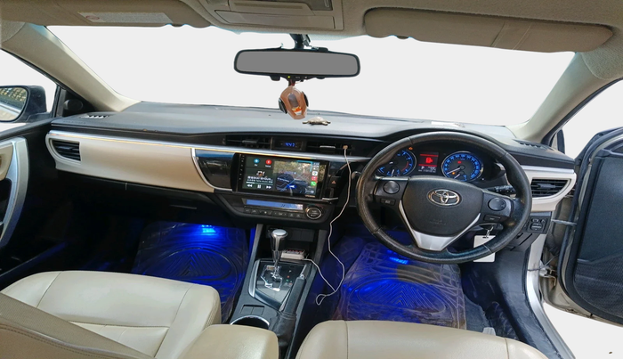 2014 Toyota Corolla Altis G CVT PETROL, CNG, Automatic, 1,13,112 km, interior