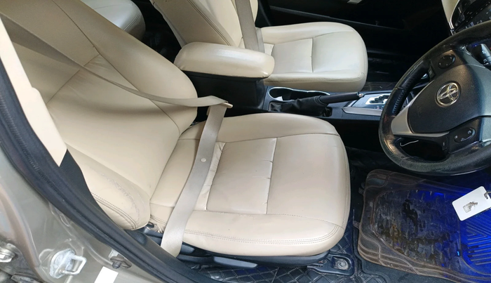 2014 Toyota Corolla Altis G CVT PETROL, CNG, Automatic, 1,13,112 km, interior