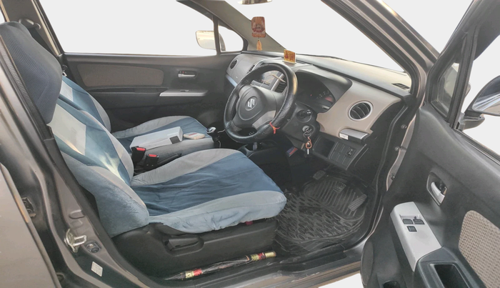 2015 Maruti Wagon R 1.0 LXI, Petrol, Manual, 60,757 km, interior