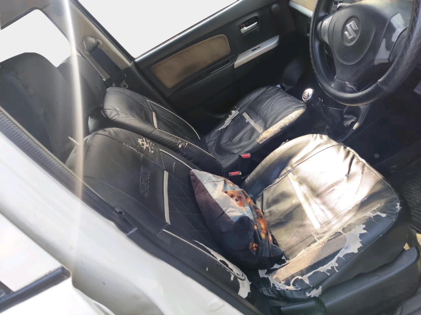 2017 Maruti Wagon R 1.0 LXI CNG, CNG, Manual, 1,85,300 km, interior