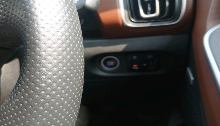 2022 Hyundai ALCAZAR 2.0 SIGNATURE (O) AT 6STR, Petrol, Automatic, 27,610 km, interior