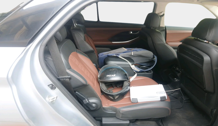 2022 Hyundai ALCAZAR 2.0 SIGNATURE (O) AT 6STR, Petrol, Automatic, 27,610 km, interior
