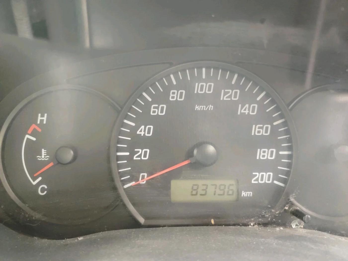 2011 Maruti Swift LXI, CNG, Manual, 83,796 km, interior
