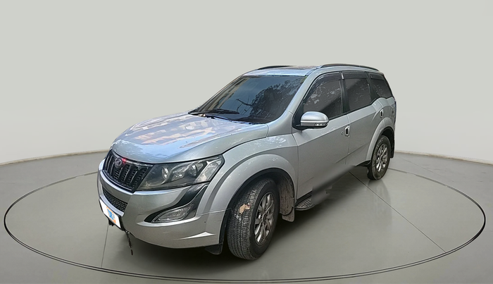 2017 Mahindra XUV500 W9 AT 1.99, Diesel, Automatic, 65,753 km, exterior