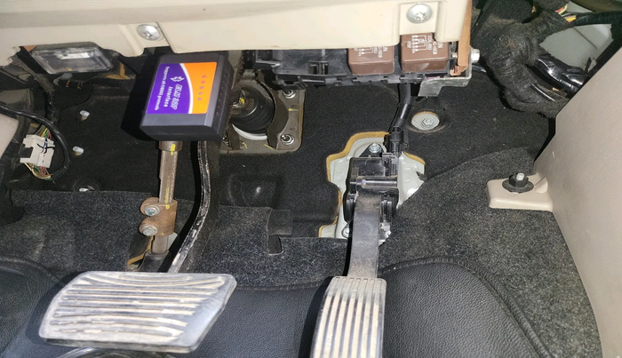 2017 Mahindra XUV500 W9 AT 1.99, Diesel, Automatic, 65,753 km, interior