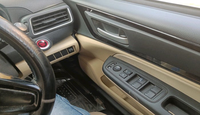 2021 Honda Amaze 1.2L I-VTEC VX CVT, Petrol, Automatic, 63,202 km, interior