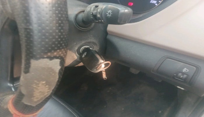 2016 Hyundai Elite i20 SPORTZ 1.2, Petrol, Manual, 1,22,293 km, interior