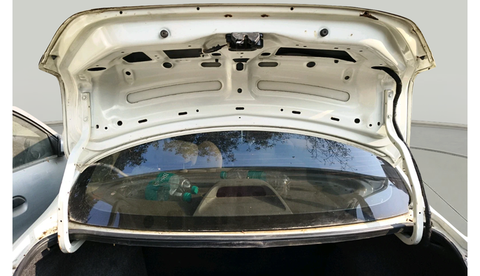 2013 Renault Scala RXL PETROL, Petrol, Manual, 1,17,060 km, exterior