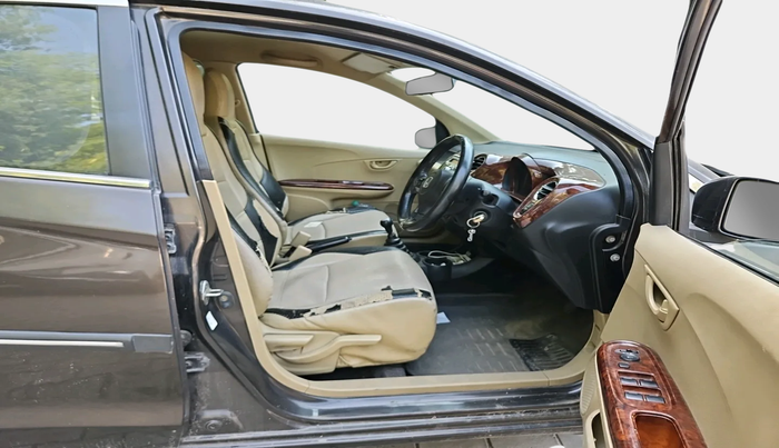 2015 Honda Amaze 1.2L I-VTEC S, Petrol, Manual, 57,331 km, interior