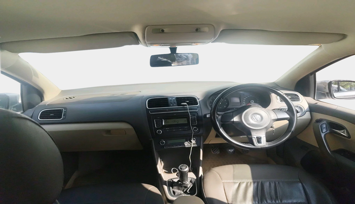 2011 Volkswagen Vento TRENDLINE 1.6, Petrol, Manual, 72,026 km, interior