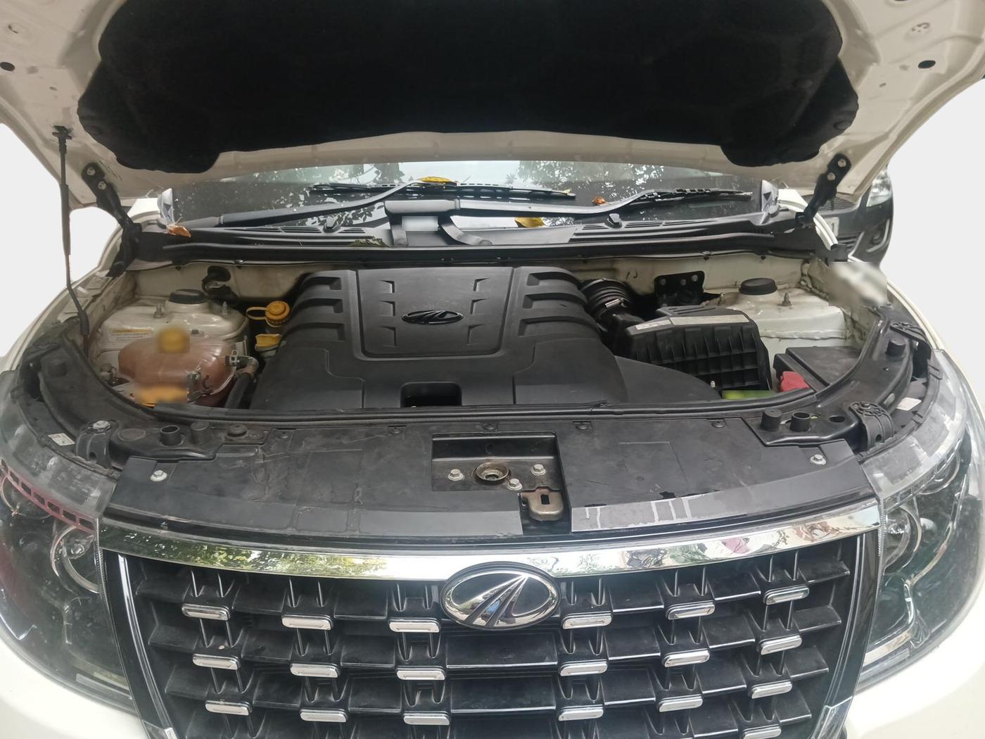 2021 Mahindra XUV500 W7, Diesel, Manual, 67,800 km, exterior