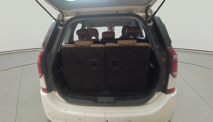 2021 Mahindra XUV500 W7, Diesel, Manual, 65,873 km, exterior