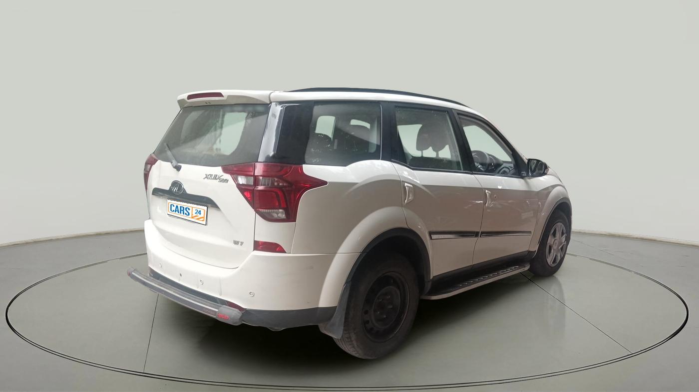2021 Mahindra XUV500 W7, Diesel, Manual, 67,800 km, exterior