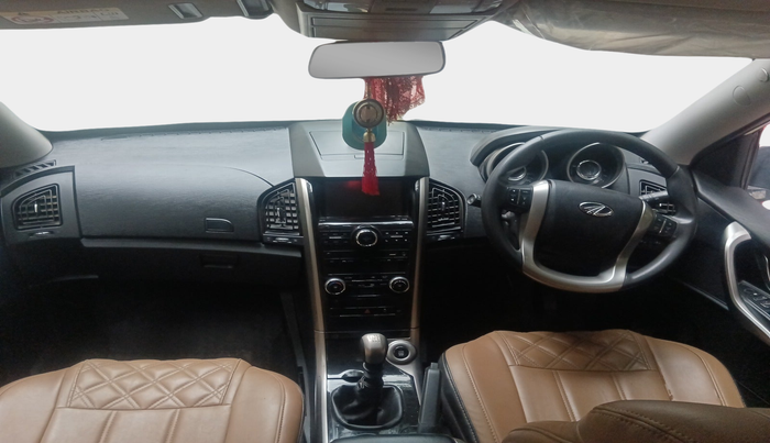 2021 Mahindra XUV500 W7, Diesel, Manual, 65,873 km, interior