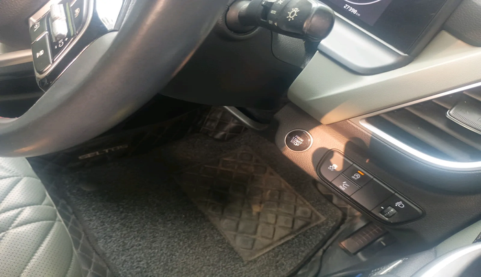 2023 KIA SELTOS  X LINE 1.5 TURBO PETROL DCT, Petrol, Automatic, 27,398 km, interior