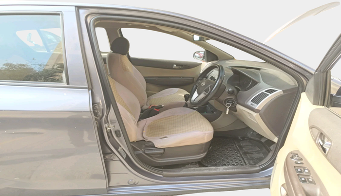2012 Hyundai i20 SPORTZ 1.2, Petrol, Manual, 96,058 km, interior