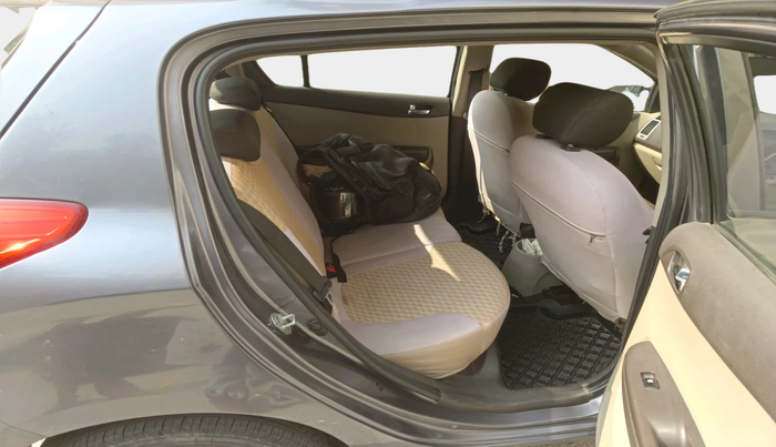 2012 Hyundai i20 SPORTZ 1.2, Petrol, Manual, 96,058 km, interior