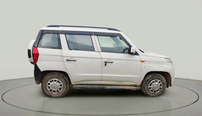 2017 Mahindra TUV300 T6, Diesel, Manual, 1,28,723 km, exterior