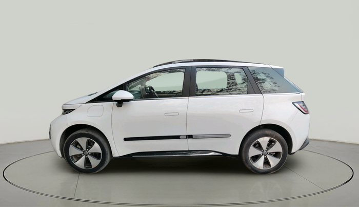 2025 MG Windsor EV Exclusive, Electric, Automatic, 4,441 km, exterior