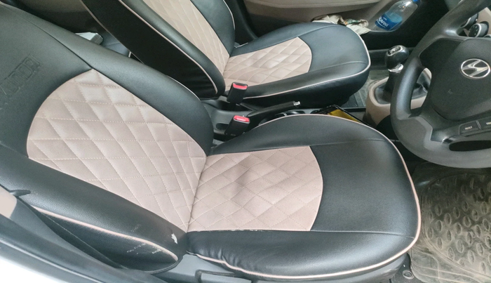 2014 Hyundai Grand i10 SPORTZ 1.2 KAPPA VTVT, Petrol, Manual, 76,947 km, interior