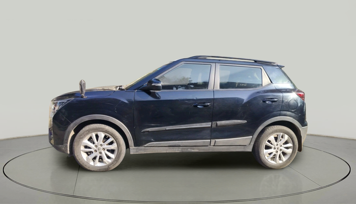 2021 Mahindra XUV300 W8 1.2 PETROL, Petrol, Manual, 77,446 km, exterior