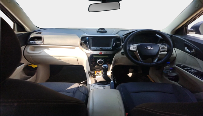 2021 Mahindra XUV300 W8 1.2 PETROL, Petrol, Manual, 77,446 km, interior