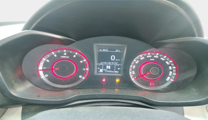 2021 Mahindra XUV300 W8 1.2 PETROL, Petrol, Manual, 77,446 km, interior