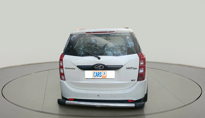 2016 Mahindra XUV500 W6 1.99, Diesel, Manual, 60,370 km, exterior