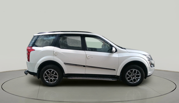 2016 Mahindra XUV500 W6 1.99, Diesel, Manual, 60,370 km, exterior