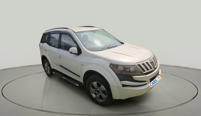 2012 Mahindra XUV500 W8, Diesel, Manual, 3,47,105 km, exterior