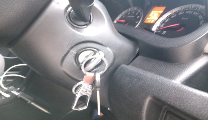 2016 Maruti Swift VXI, Petrol, Manual, 87,229 km, interior