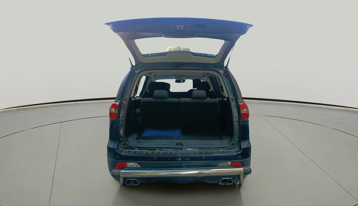 2018 Tata Hexa XE 4X2 7 STR, Diesel, Manual, 69,232 km, exterior