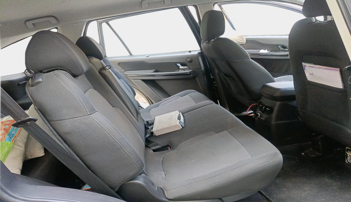 2018 Tata Hexa XE 4X2 7 STR, Diesel, Manual, 69,232 km, interior