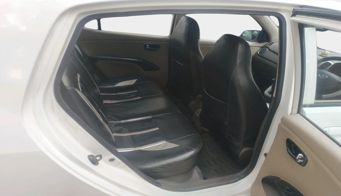 2014 Hyundai i10 SPORTZ 1.1, Petrol, Manual, 32,545 km, interior