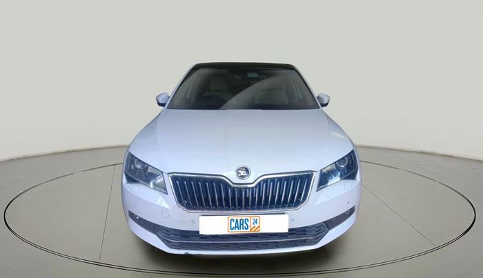 2016 Skoda Superb L&K 1.8 TSI AT, Petrol, Automatic, 1,47,655 km, exterior