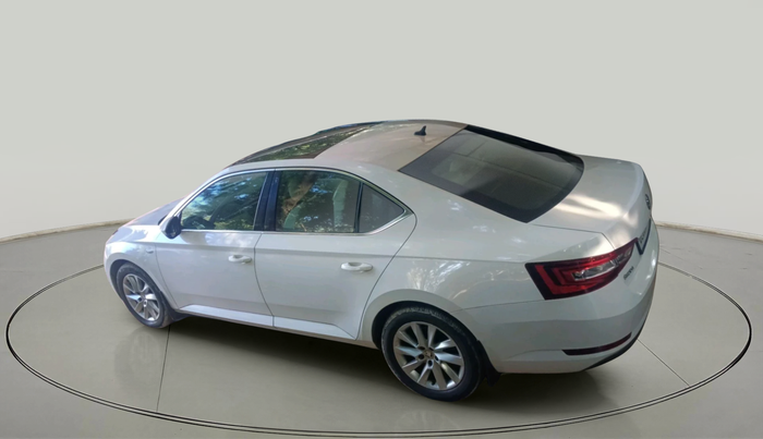 2016 Skoda Superb L&K 1.8 TSI AT, Petrol, Automatic, 1,47,655 km, exterior