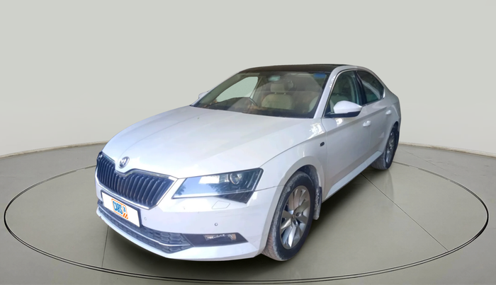 2016 Skoda Superb L&K 1.8 TSI AT, Petrol, Automatic, 1,47,655 km, exterior