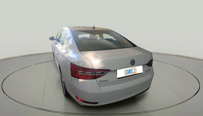 2016 Skoda Superb L&K 1.8 TSI AT, Petrol, Automatic, 1,47,655 km, exterior