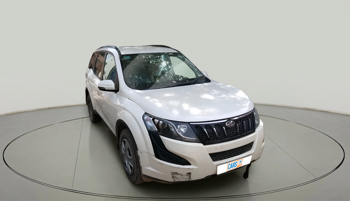 2017 Mahindra XUV500 W6 1.99, Diesel, Manual, 1,52,207 km, exterior