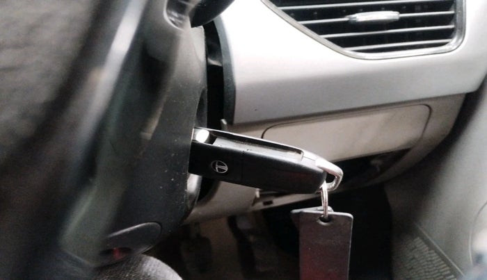 2017 Tata NEXON XM DIESEL, Diesel, Manual, 83,978 km, interior