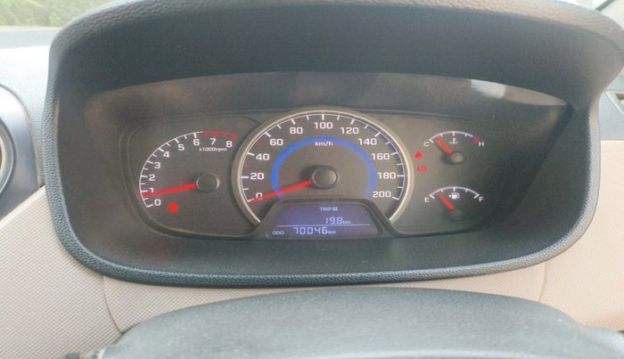 2017 Hyundai Grand i10 SPORTZ 1.2 KAPPA VTVT, Petrol, Manual, 70,046 km, interior