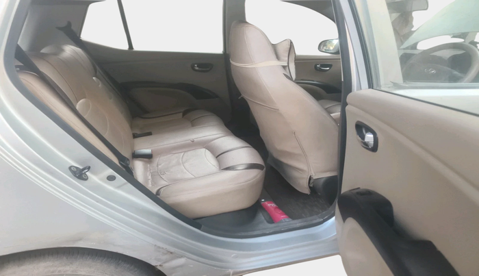 2013 Hyundai i10 MAGNA 1.1, Petrol, Manual, 57,483 km, interior