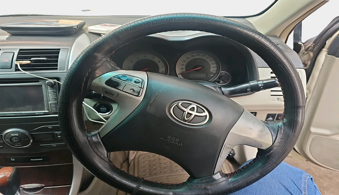 2013 Toyota Corolla Altis VL AT PETROL, Petrol, Automatic, 2,27,573 km, interior