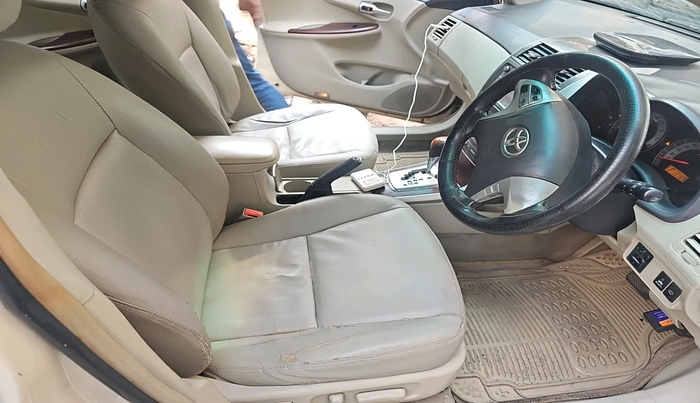 2013 Toyota Corolla Altis VL AT PETROL, Petrol, Automatic, 2,27,573 km, interior