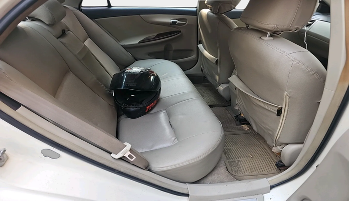 2013 Toyota Corolla Altis VL AT PETROL, Petrol, Automatic, 2,27,573 km, interior