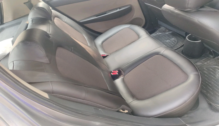 2013 Hyundai i20 MAGNA (O) 1.2, Petrol, Manual, 93,886 km, interior