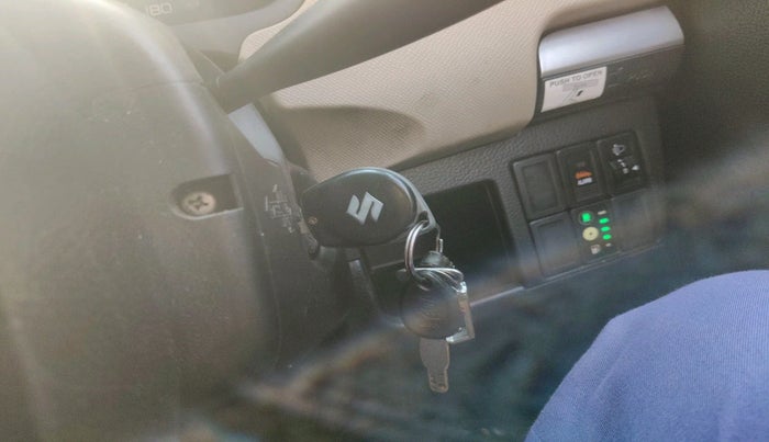 2015 Maruti Wagon R 1.0 LXI CNG, Petrol, Manual, 1,08,295 km, interior